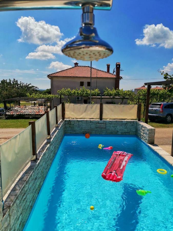 Luxury Apartment Alba With Pool Канфанар Екстериор снимка