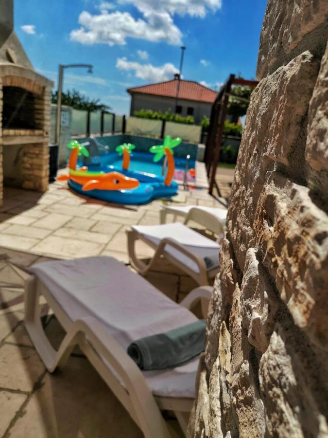 Luxury Apartment Alba With Pool Канфанар Екстериор снимка